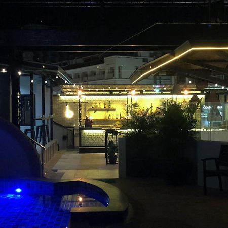 Bodega Phuket Patong (Adults Only) Hostel Luaran gambar