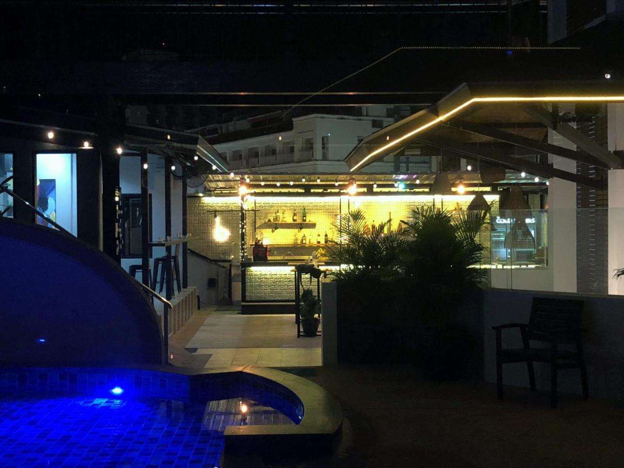 Bodega Phuket Patong (Adults Only) Hostel Luaran gambar
