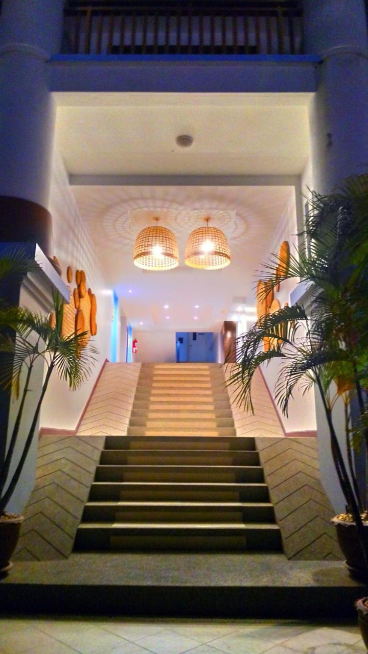 Bodega Phuket Patong (Adults Only) Hostel Luaran gambar